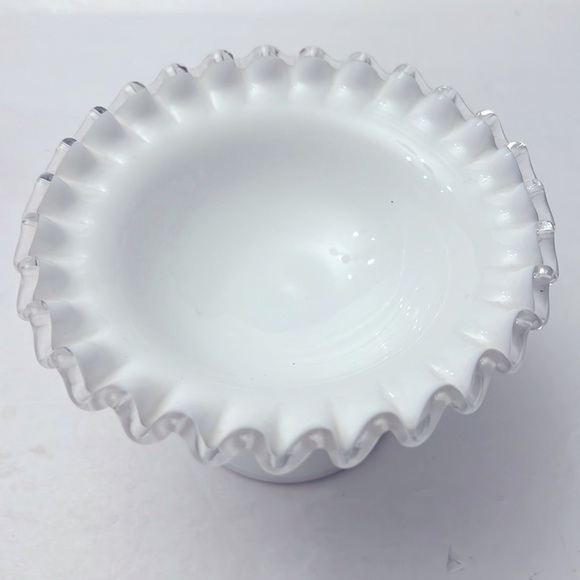 Vintage Fenton Silver Crest Footed Ruffle Candy Dish - Picture 2 of 7